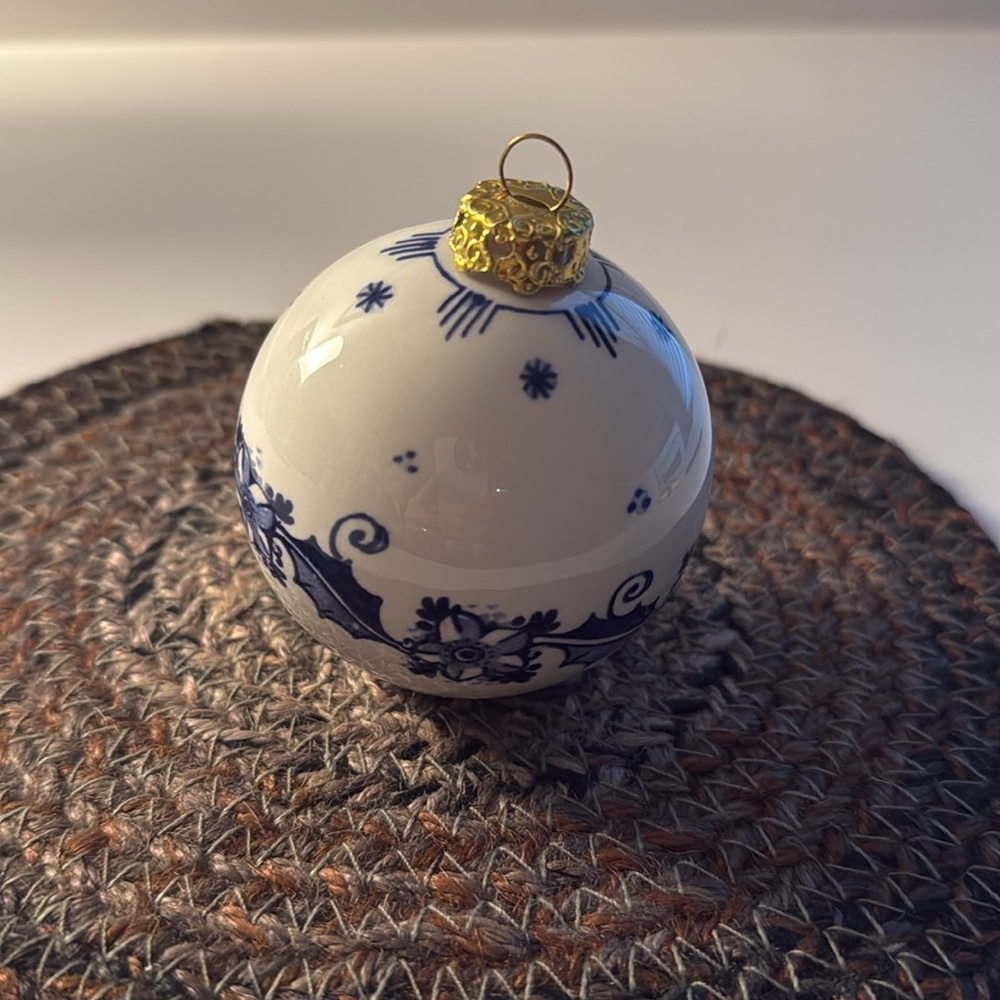 Vintage Royal Delft ~1653~ Porcelain Ornament
